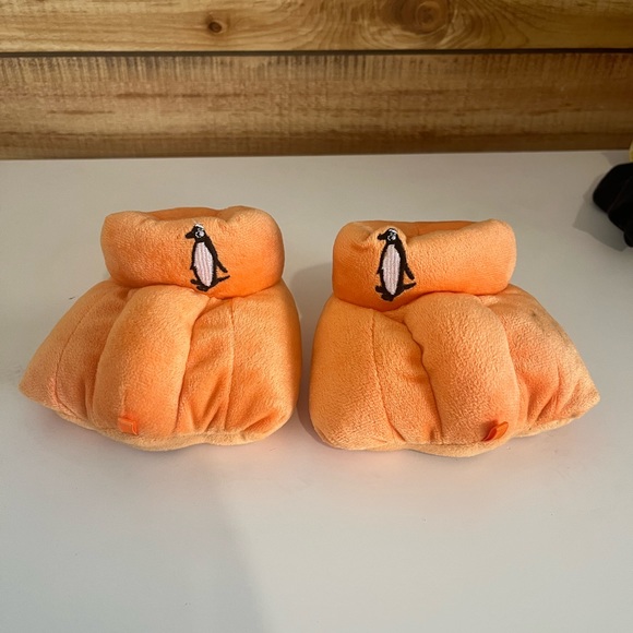 Penguin Slippers Baby Shoes Size 5 - Picture 2 of 8